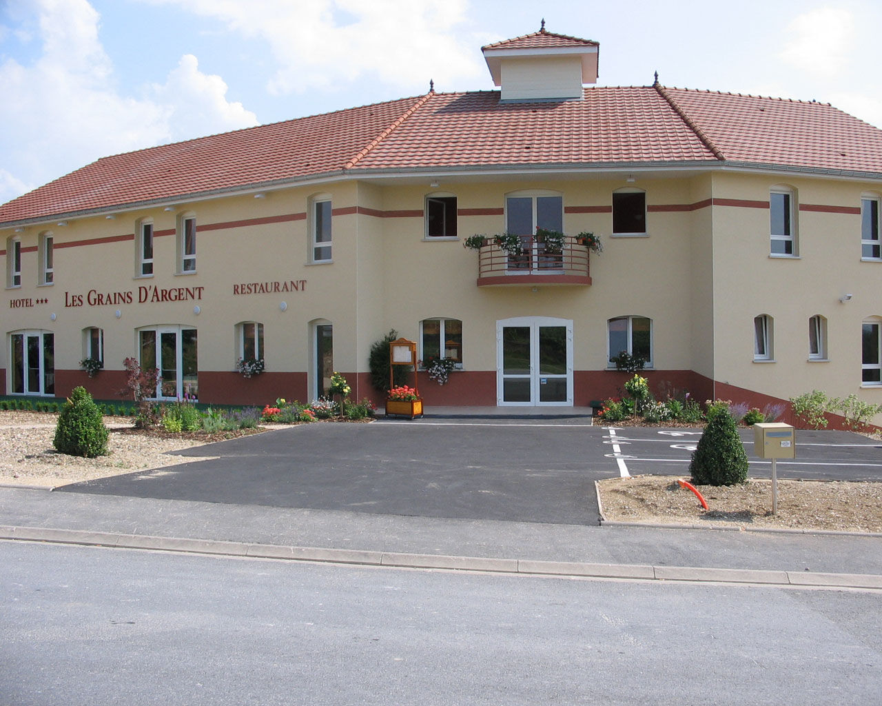 Hotel Restaurant Les Grains D'Argent Dizy - Epernay Exterior photo